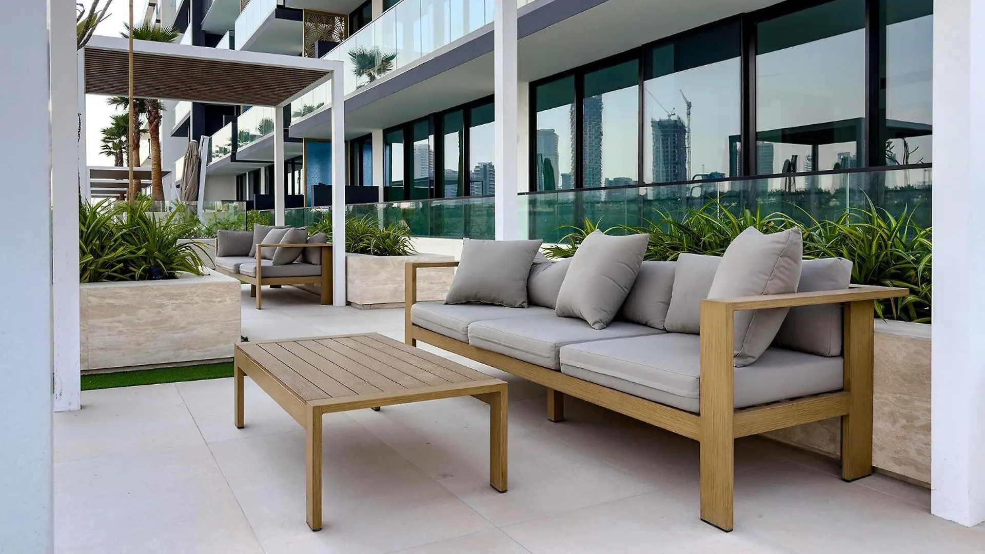 Apartment Luxury 1Br At Binghatti Onyx Jvc Dubai